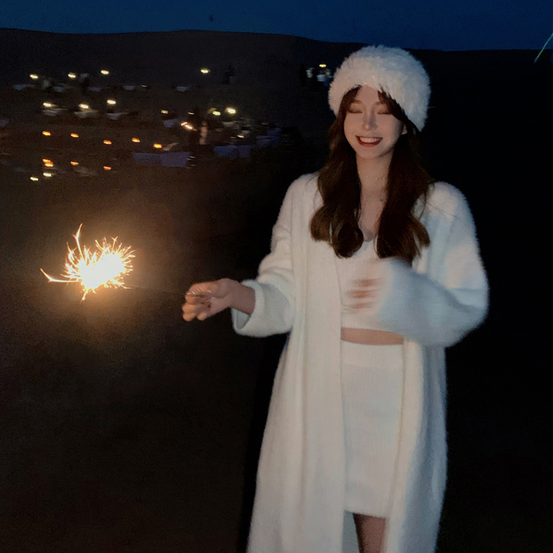 在逃公主少女毛衣背心甜美半身裙