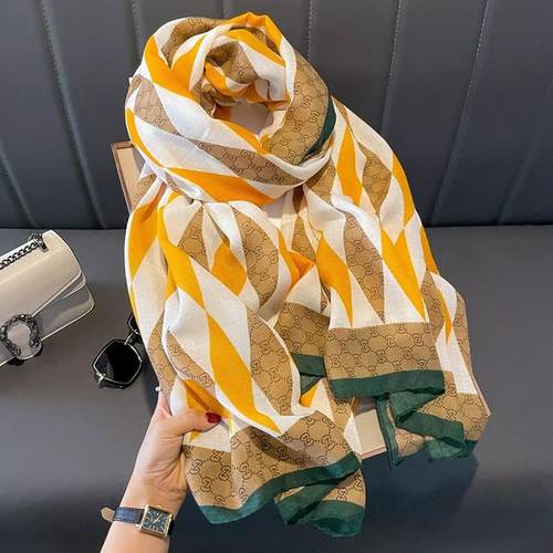 棉麻2025春秋新款多功能围巾印花