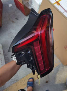 适用凯迪拉克CT5运动版CT4 CT6 XTS XT4 XT6原厂熏黑改装尾灯总成
