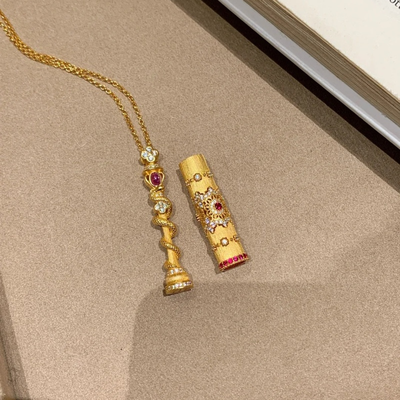 中古重工金色灵蛇魔法棒项链高级感轻奢万花筒吊坠锁骨链小红书