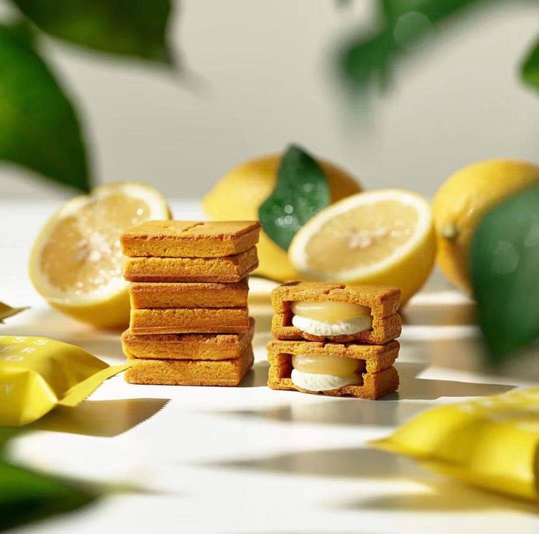 【现货速发】日本进口PRESS BUTTER SAND草莓黄油夹心饼干礼盒装高性价比高么？