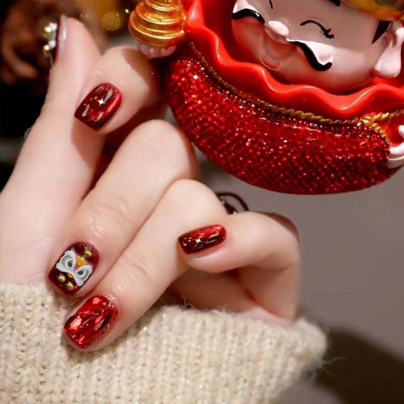 纯手工儿童美甲穿戴甲短款红色醒狮满钻猫眼假指甲贴片2026年新款,彩妆/香水/美妆工具,美甲工具,淘宝优惠券,粉丝福利购,淘宝优惠卷
