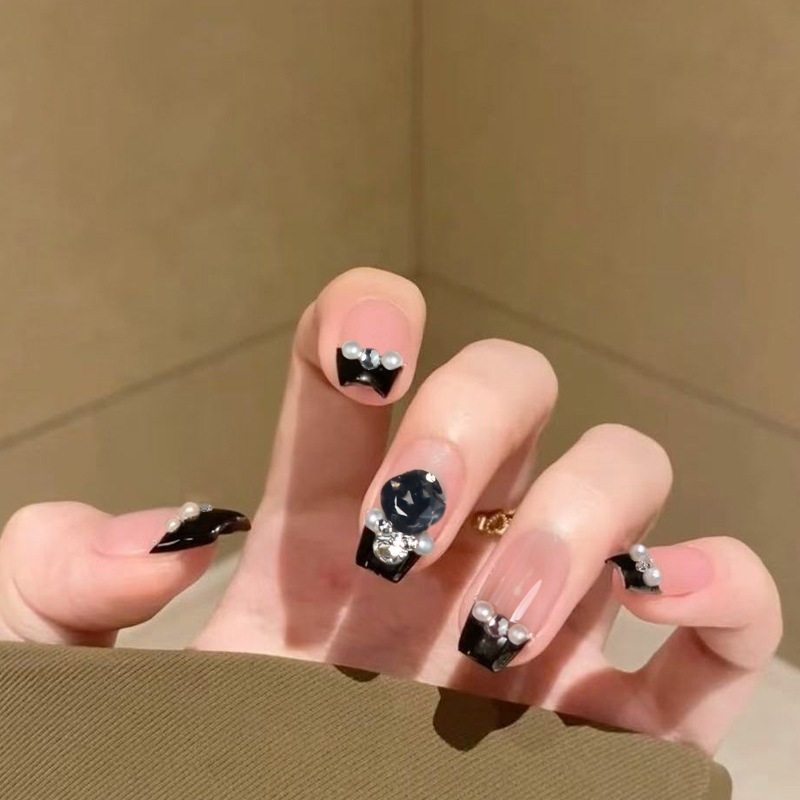 手工儿童美甲穿戴甲高级感中长款酷黑泡芙假指甲贴片2026马年新款,彩妆/香水/美妆工具,美甲工具,淘宝优惠券,粉丝福利购,淘宝优惠卷