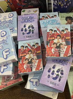 时代峰峻TNT周边小卡TF家族三四代top登陆少年团左奇函李飞的卡片