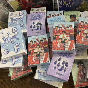 时代峰峻TNT周边小卡TF家族三四代top登陆少年团左奇函李飞的卡片