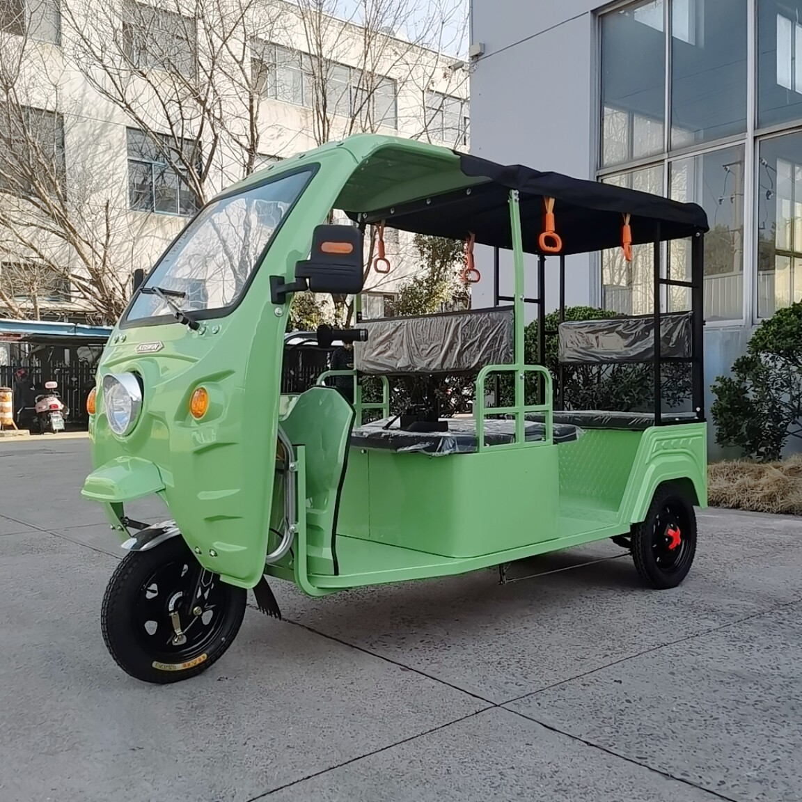 新款带蓬旅游观光休闲老年人代步接送孩子载客货双排座电动三轮车