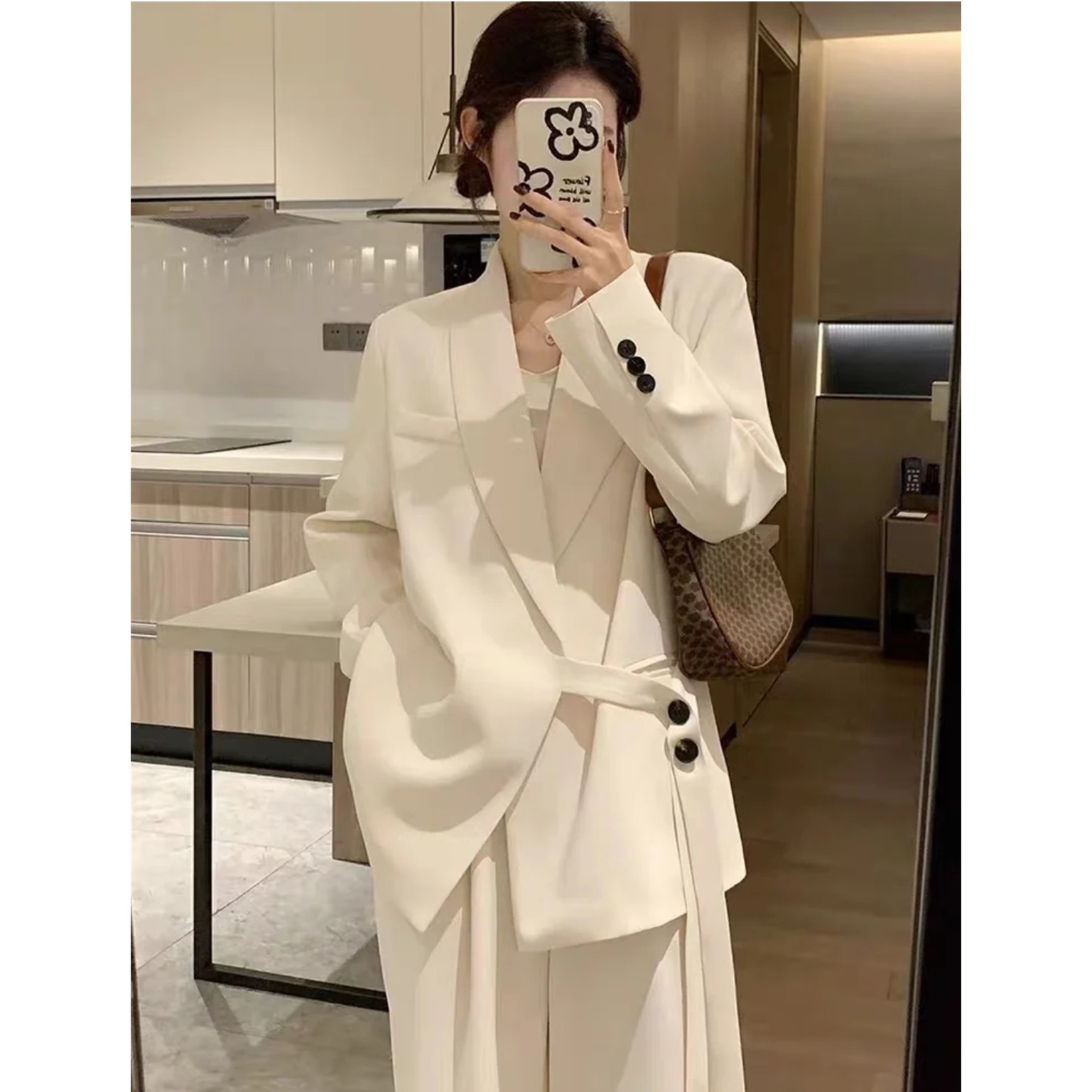 生哥家 太值啦！捡大漏！高级感时尚休闲女百搭显瘦西服西裤套装