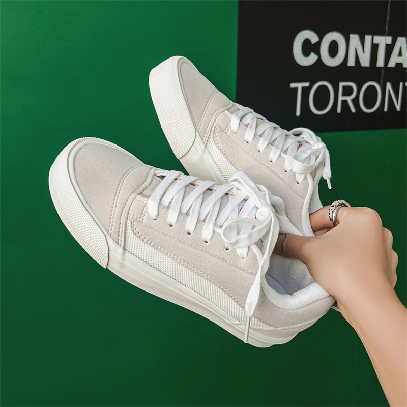 透气休闲低帮潮流面包鞋