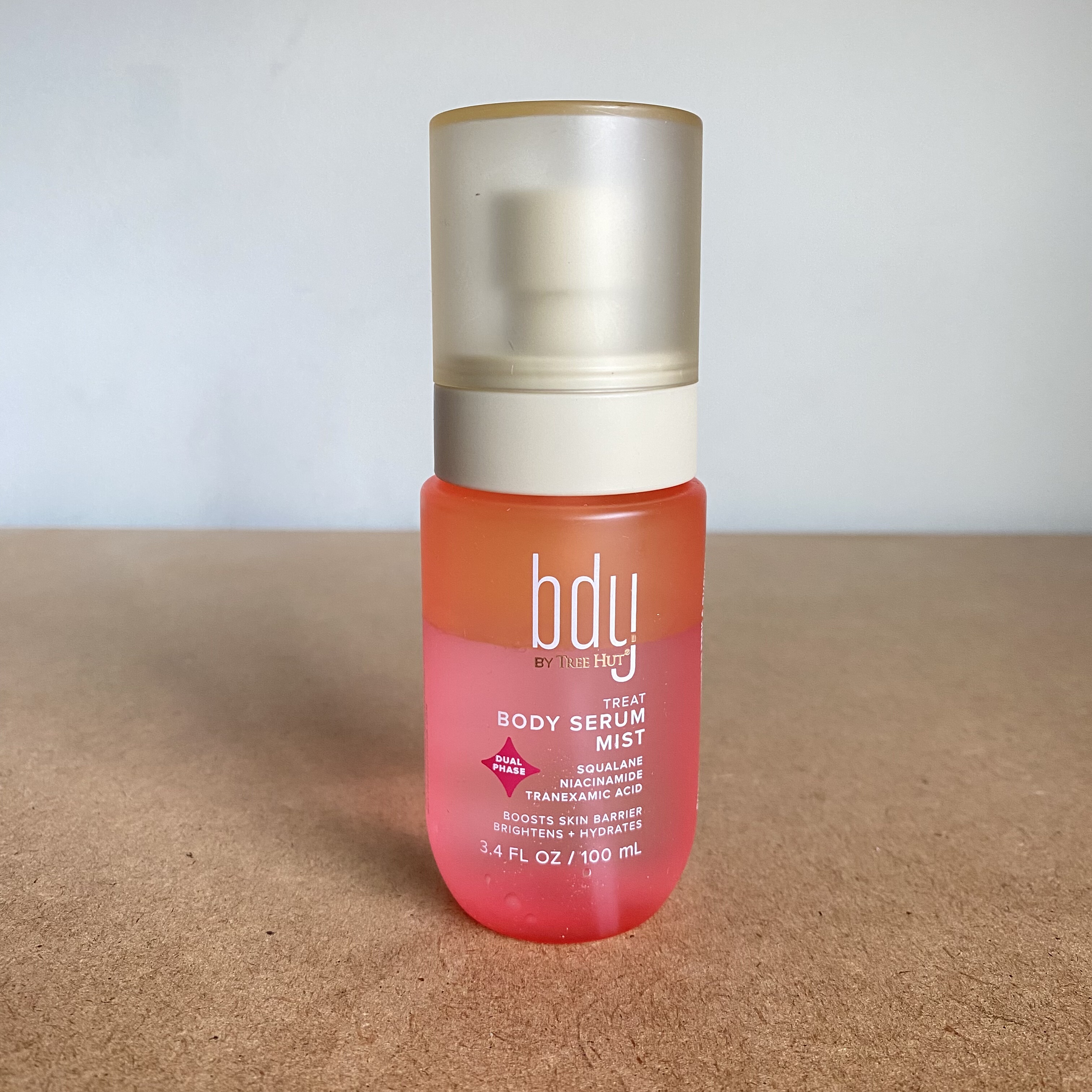 现货！美国Tree Hur body serum mist身体亮肤精华喷雾100ml