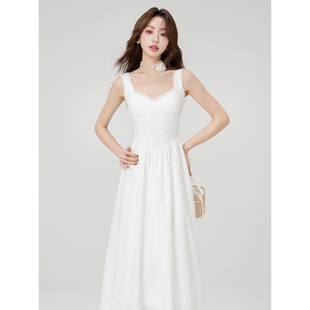 夏法式赫本风连衣裙高级感女夏季新款初恋吊带小白裙收腰长裙不晚