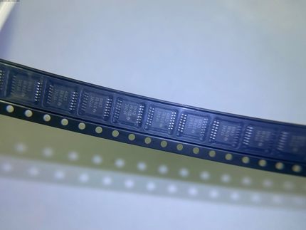 原TXS0104EPWR    TSSOP 14  现货装LYW57B-FYGY-26