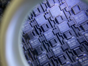 JMB362-QGEZ0A     QFN 原装现货ICS9DB102BGILF