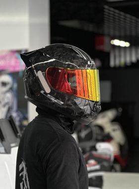 LS2碳纤维摩托车头盔男女机车赛车通用全盔四季防雾大尾翼FF801