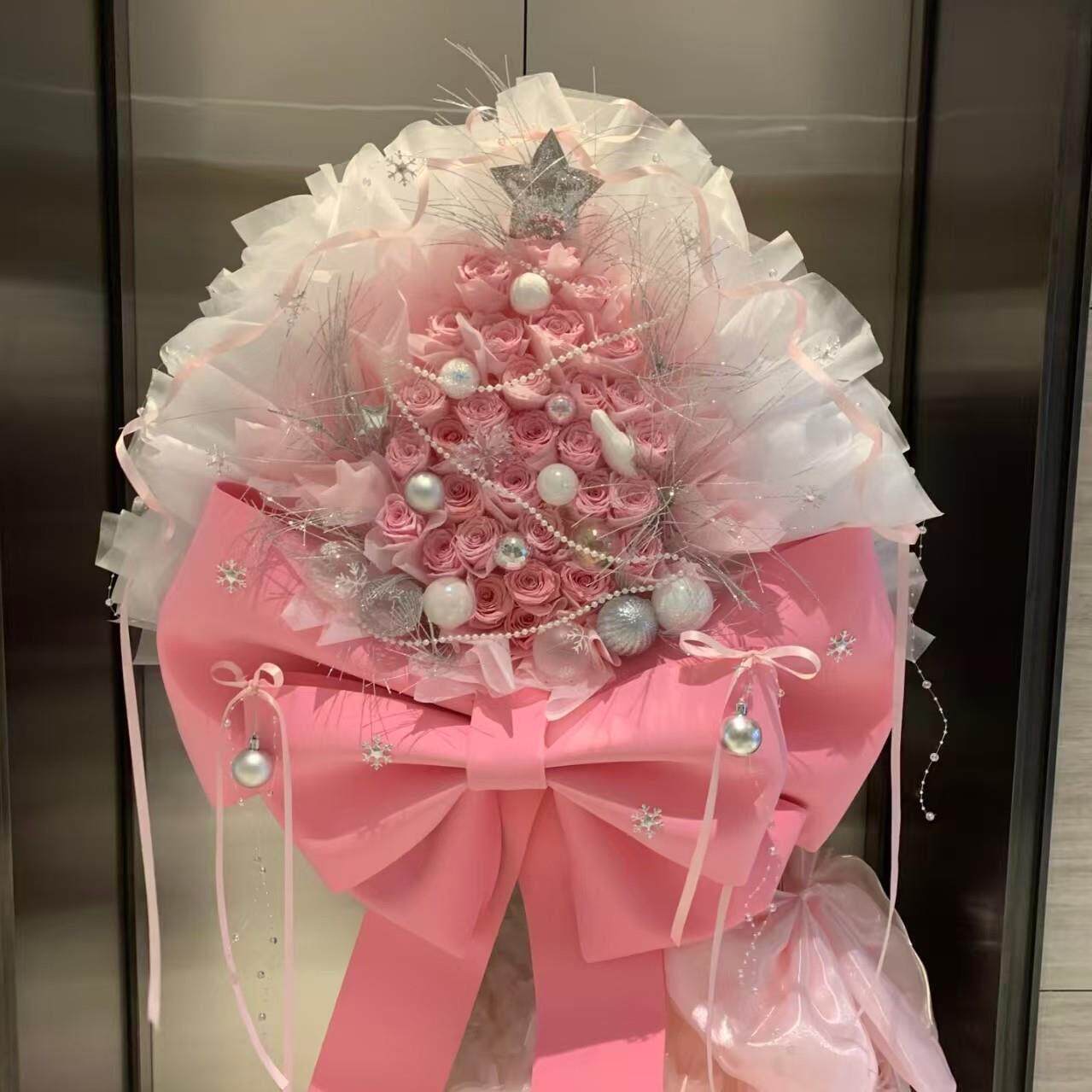 玫瑰树星星人玩偶生日纪念日求婚北京鲜花同城武汉长沙重庆成都