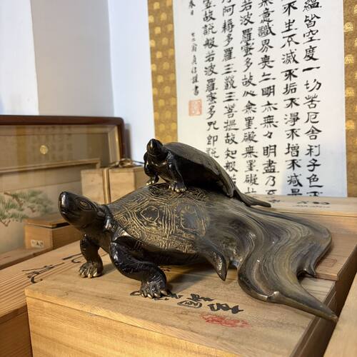 日本回流铜鎏金长毛龟摆件，老铜手工铸造