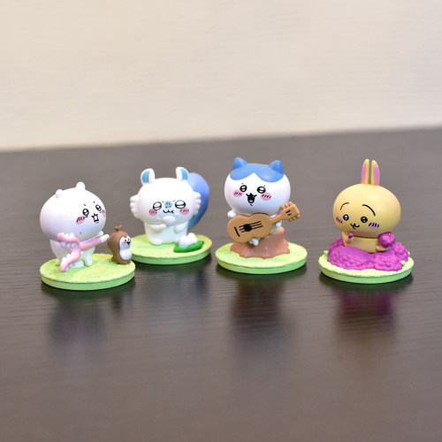 潮玩自嘲熊chiikawa盒蛋乌萨奇玩偶吉伊卡哇4款居家桌面摆件公仔