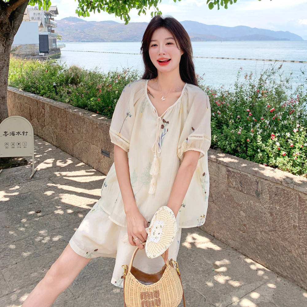 盐甜系穿搭轻薄印花打底衫上衣套装女夏新款小个子宽松短裤两件套,女装套装/套裙,2C198