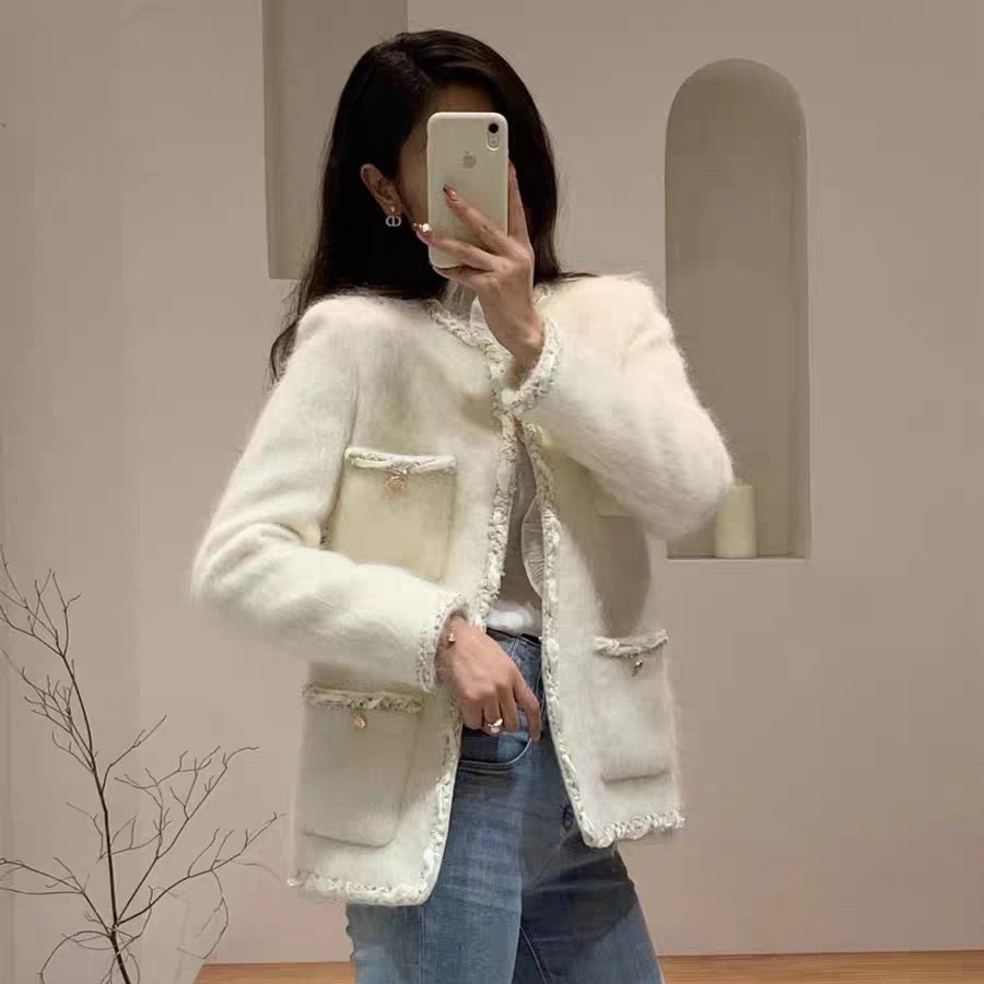 圆领包边钩扣小香风冬款毛呢外套