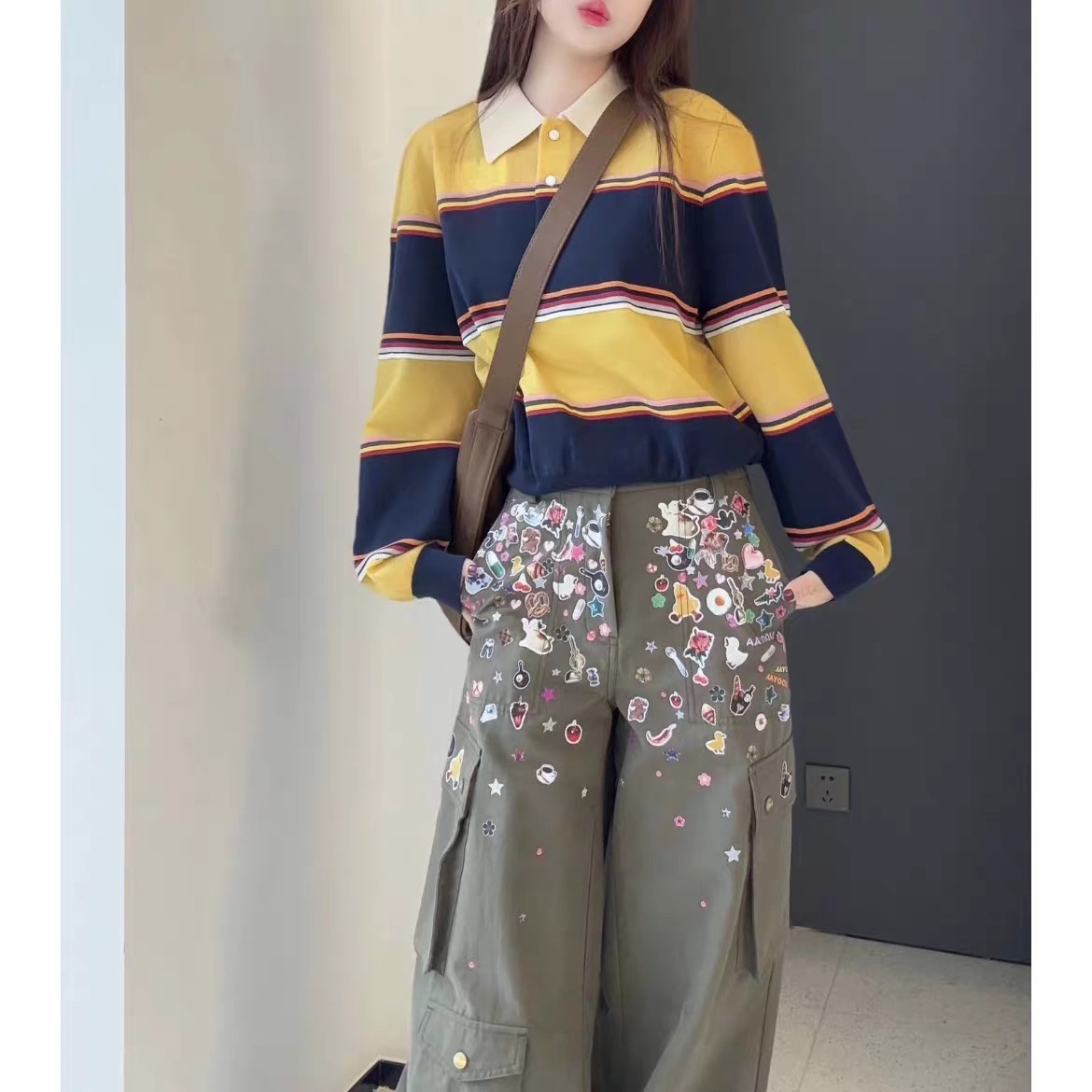 POLO领半开襟网纱拼接撞色针织衫