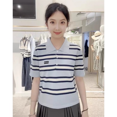 polo领半开襟贴布装饰条纹针织衫