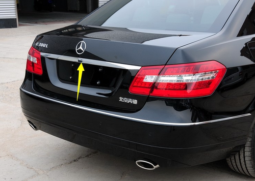 11-15年奔驰E200L E260L E300L 后备箱饰条 尾盖亮条 后盖装饰条
