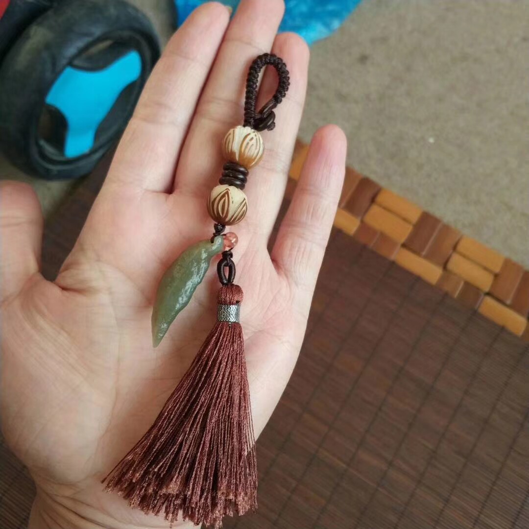 天然和田玉青玉钥匙挂包包挂件戈车挂