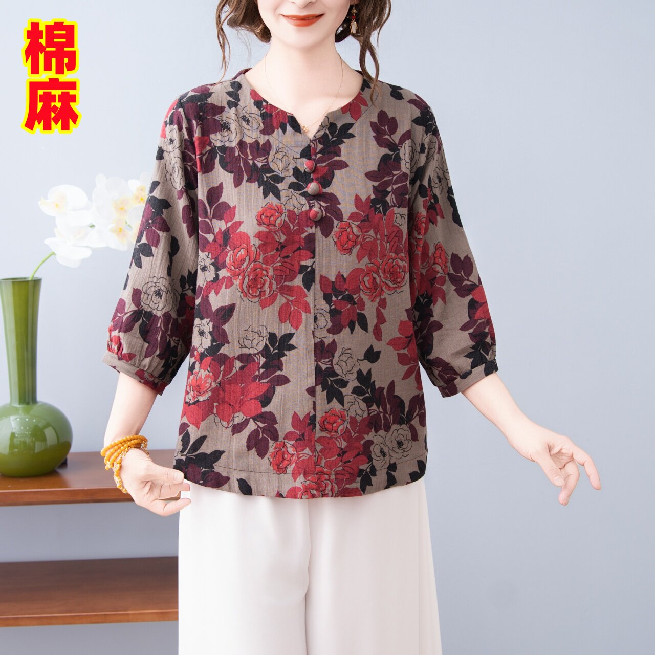 春夏妈妈棉麻小衫七分袖遮肉上衣宽松大码民族风碎花中老年打底衫