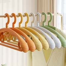 可旋转无痕晾衣架子防肩角不起鼓包家用挂衣服撑宽肩防滑加厚加粗