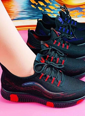 2026春季老北京布鞋女网面透气舒适妈妈鞋软底防滑时尚百搭休闲鞋