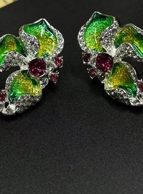 中古嫩绿色花卉宫廷风耳钉梵克925复古气质小众设计珐琅耳钉RRJ