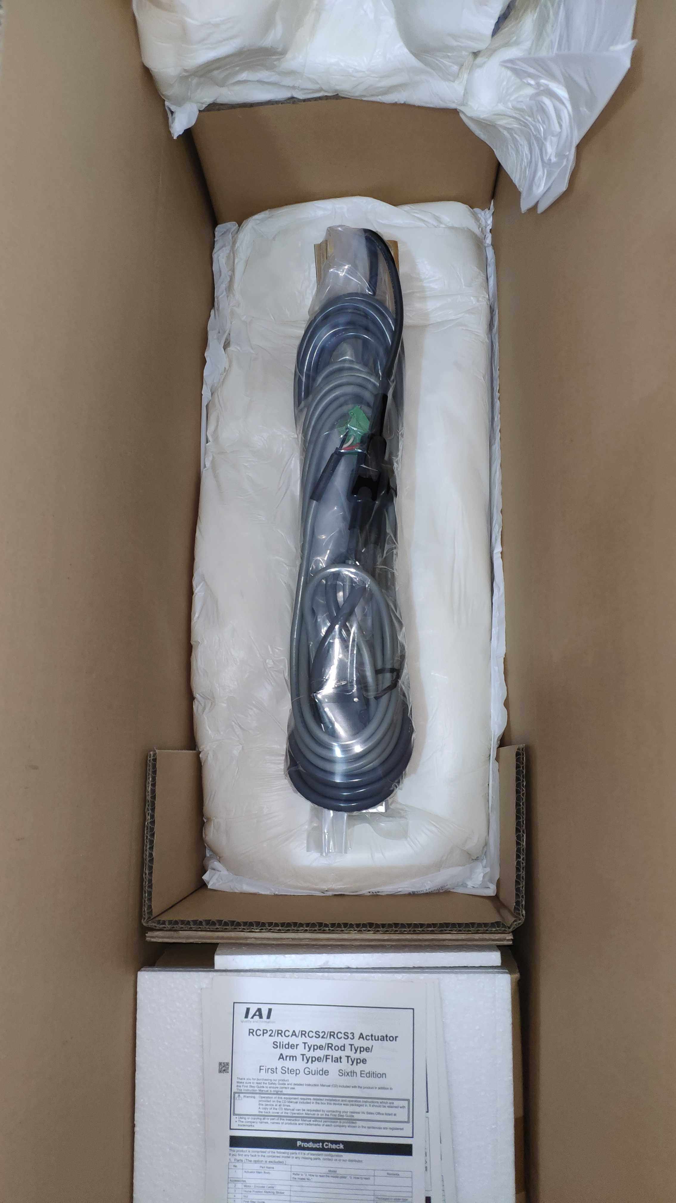 iai电缸rcs2cr-sa4c-i-20-10-200-t2-m-vr 驱动scon-c-20i-np-2-2