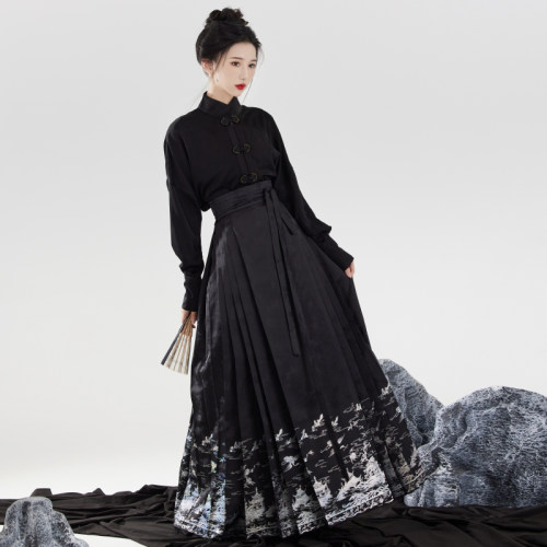 序绘2025新款织银螺钿黑色马面裙