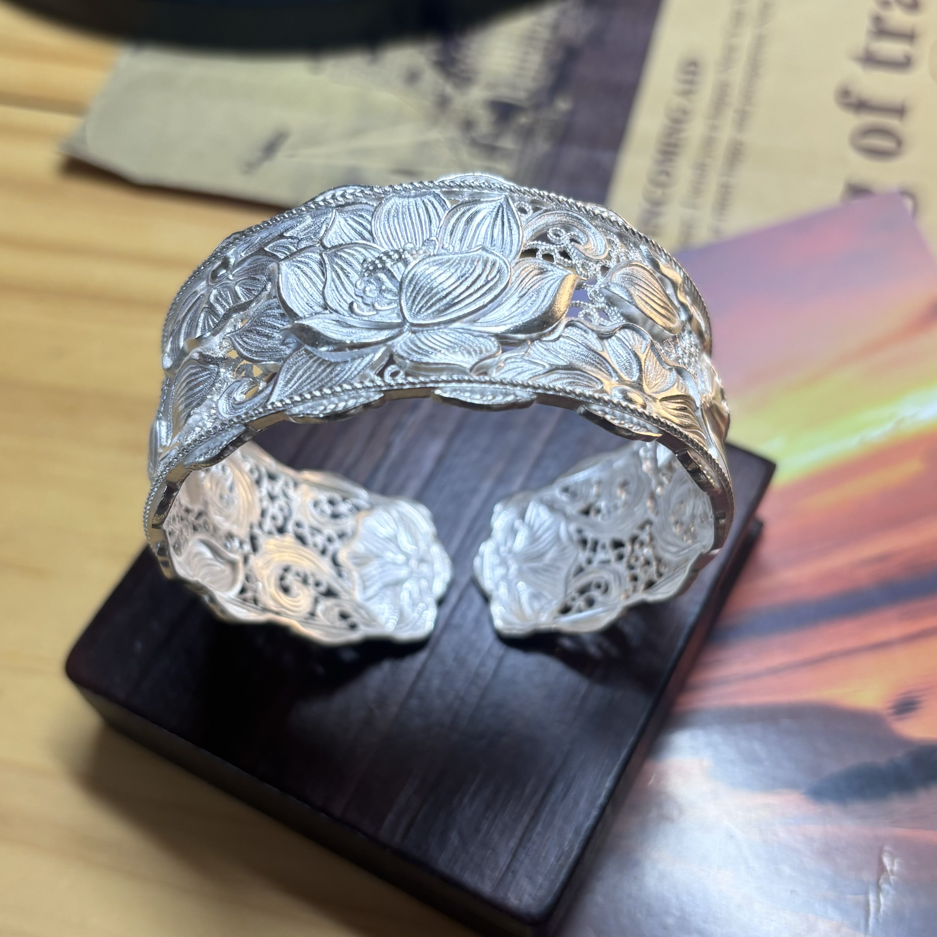 重工足银s990莲花荷花开口手镯手工花丝镂空民族风纯银手镯37.1克