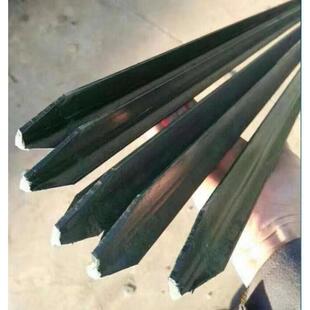 铸铁立柱立式防护网立杆公路防护栏实心养羊地面网子荷兰网隔离