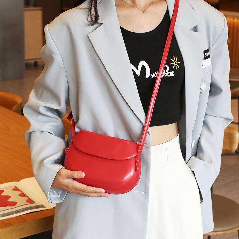 2024春季新款糖果色大号压壳包包皮百搭马鞍包休闲时尚单肩包斜挎