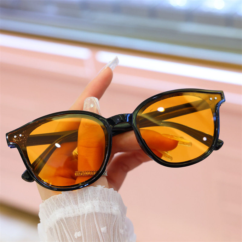 A132新款墨镜韩国时尚街拍网红女士眼镜简约香槟色小框太阳镜