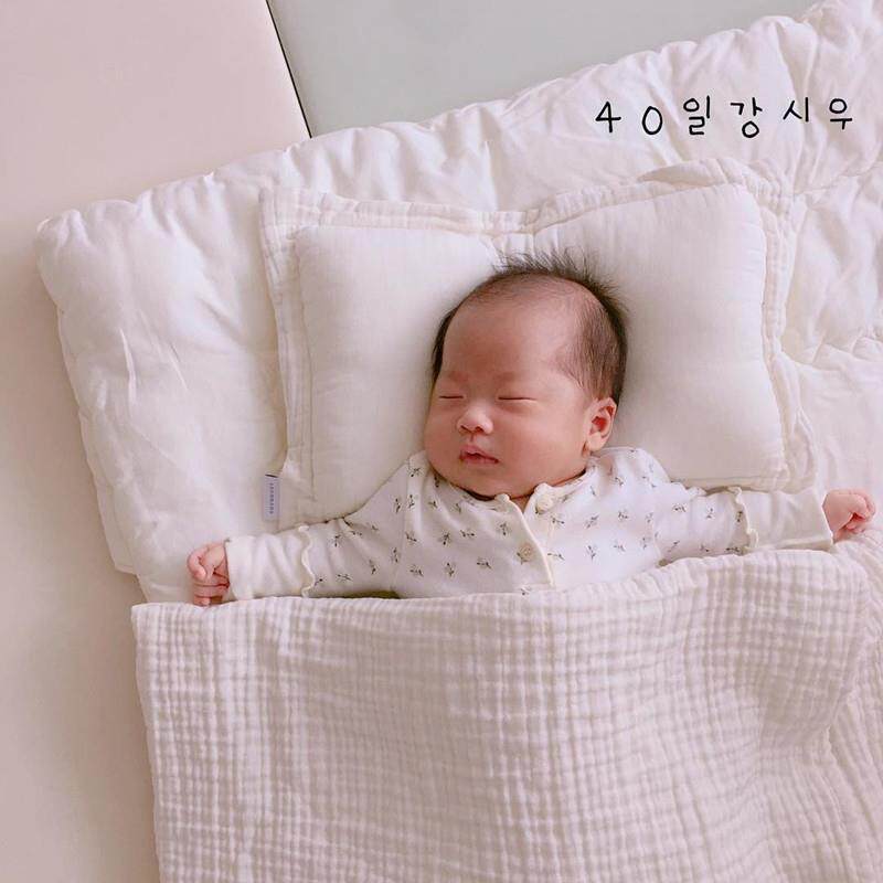 婴儿枕头 跨境INS北欧新生婴幼儿纯棉纱布护头形枕头可洗宝宝枕头