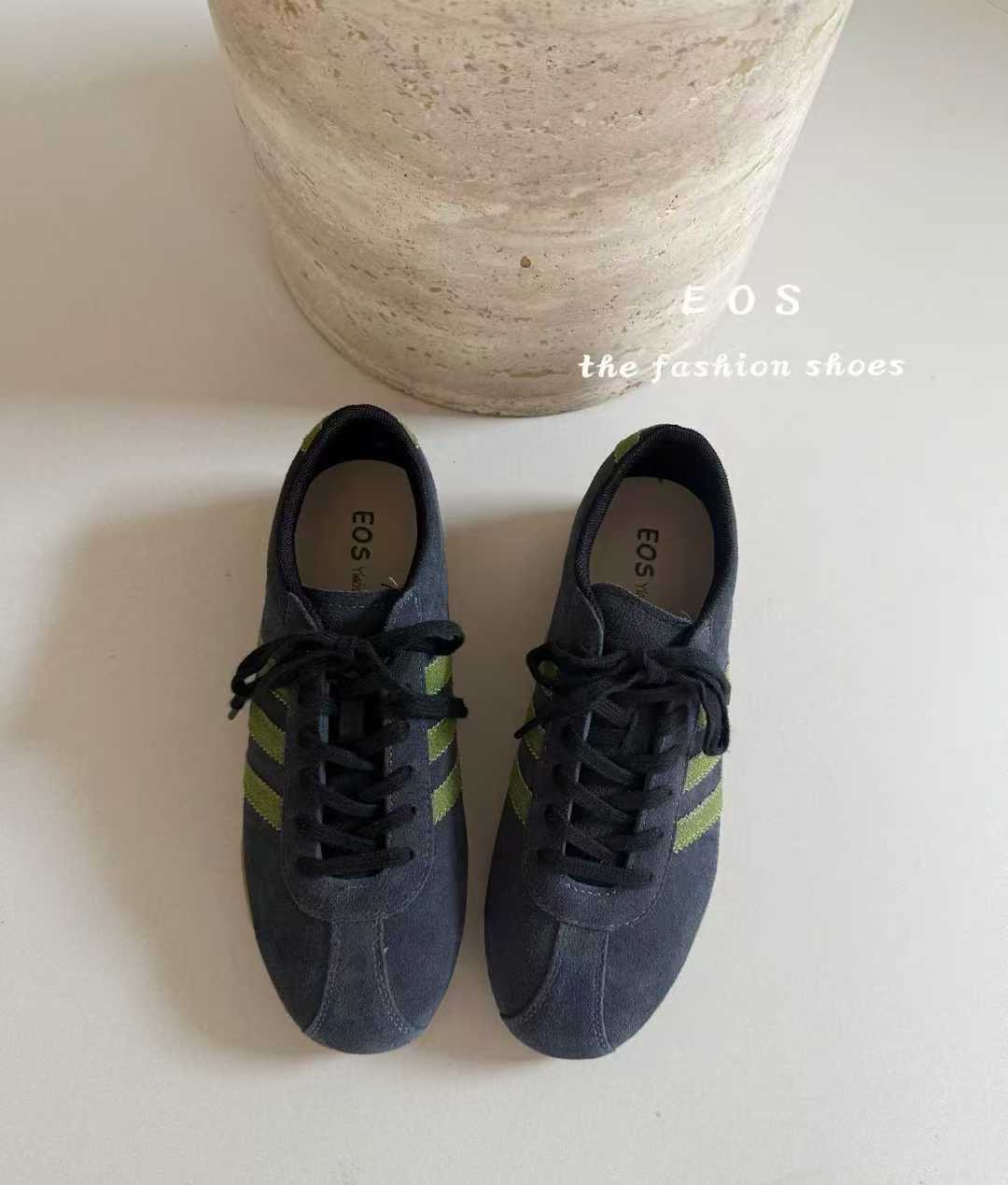 。EOS9935-7复古磨砂皮德训鞋女2025新款百搭透气休闲运动鞋女鞋