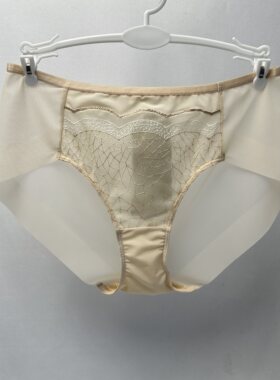 A47 黛*Premium金致流光内裤女无痕中腰三角裤87-2413 NO退换