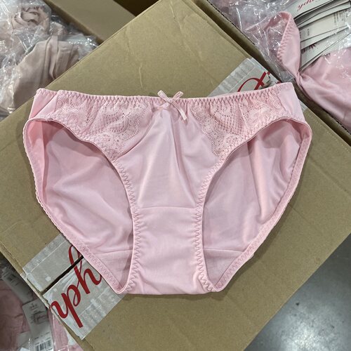 A25 Triumph/黛安芬优选系列蕾丝内裤优雅舒适低腰三角裤E001880