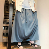 灰色
