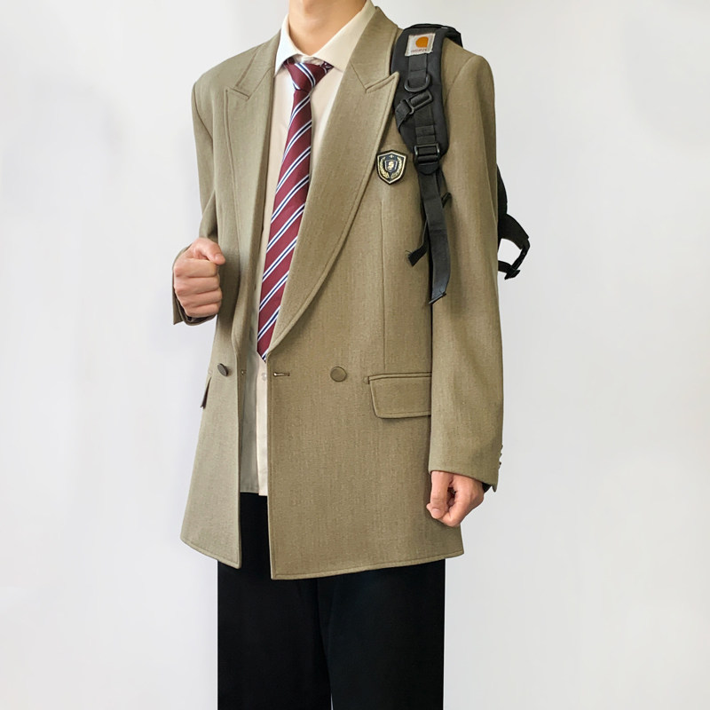 木村叔日系戗驳领中开叉男士西装图片