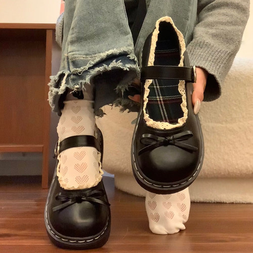 英伦风圆头平底玛丽珍单鞋