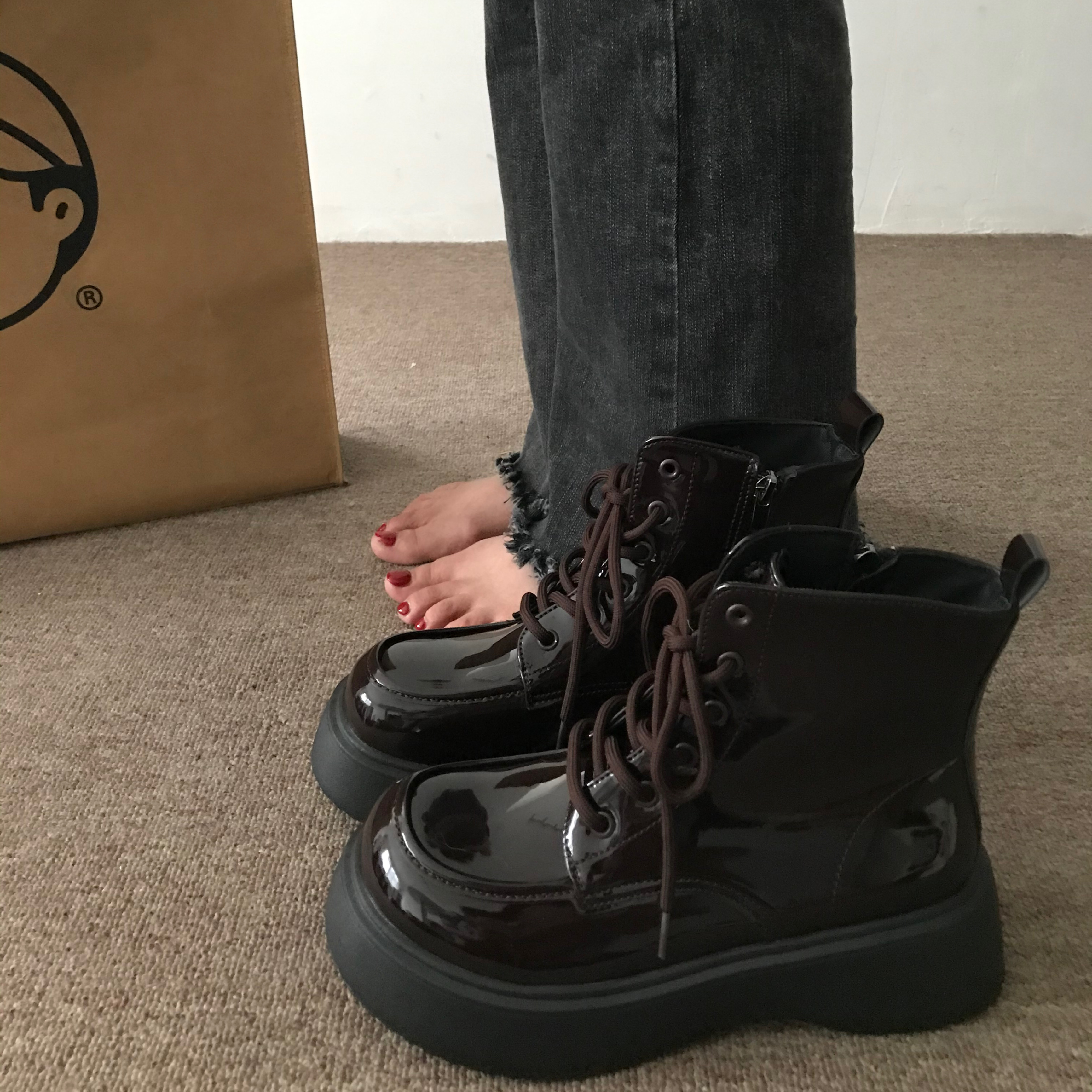 英伦风薄款靴子百搭女靴厚底短靴