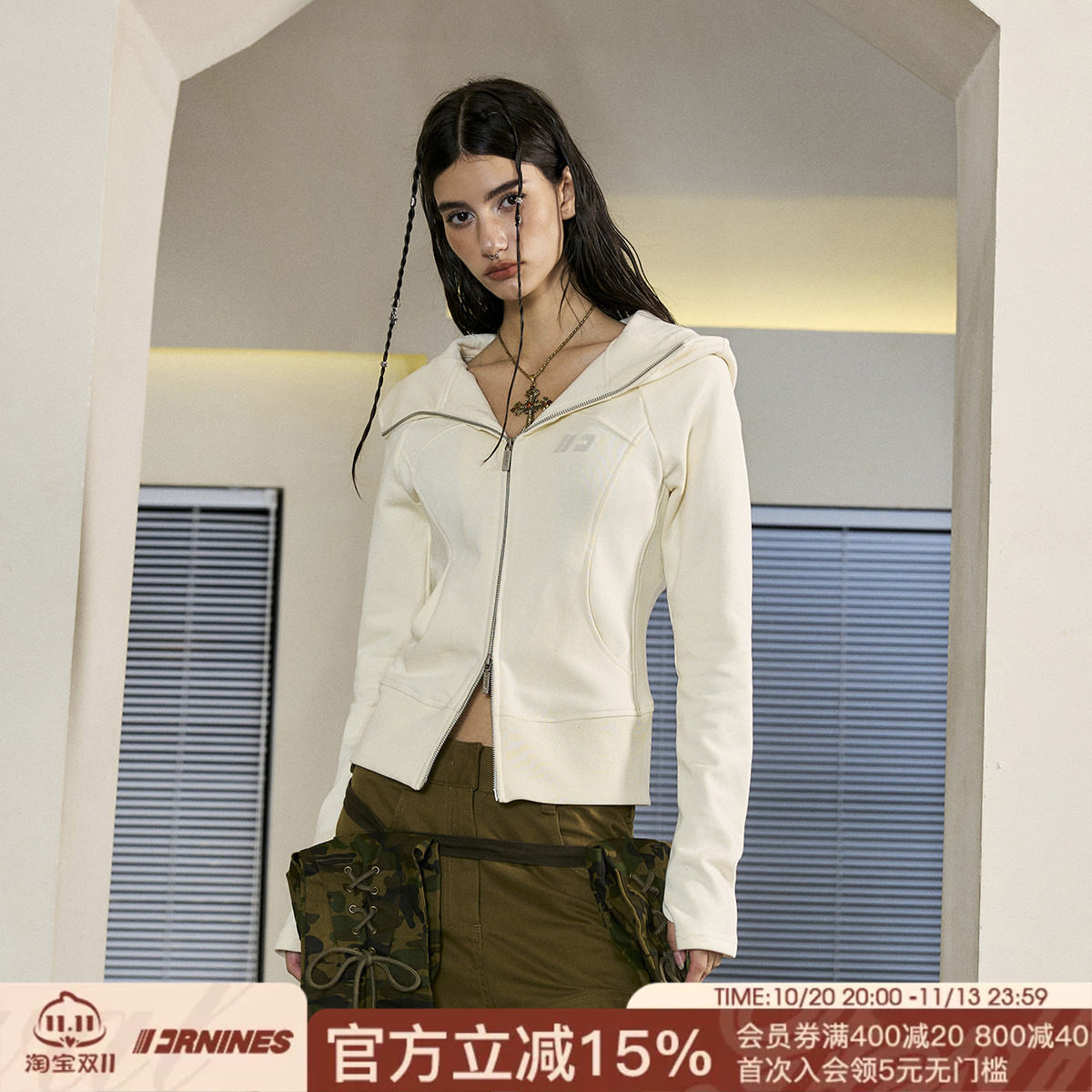 FORNINES显瘦修身连帽开衫刺绣卫衣女生春秋上衣短款拉链运动外套