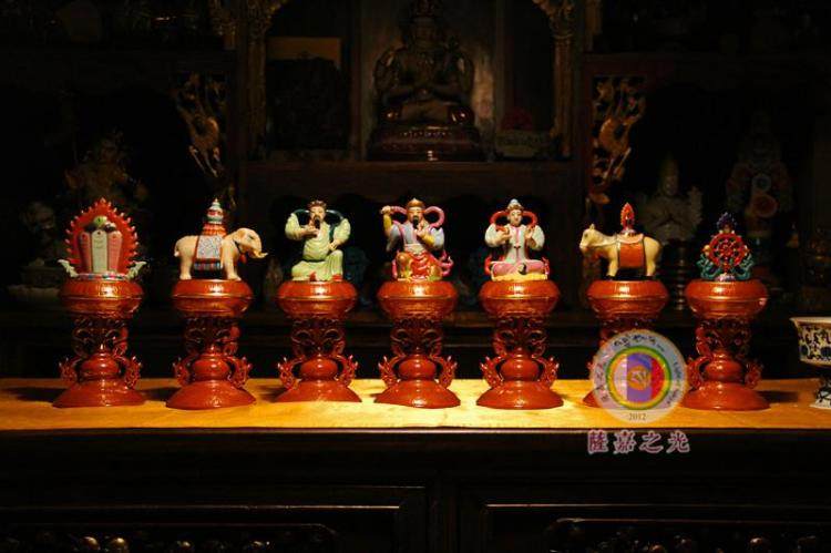 萨迦之光出品〓高仿 清乾隆官窑 粉彩七政宝 七珍高足莲托供器