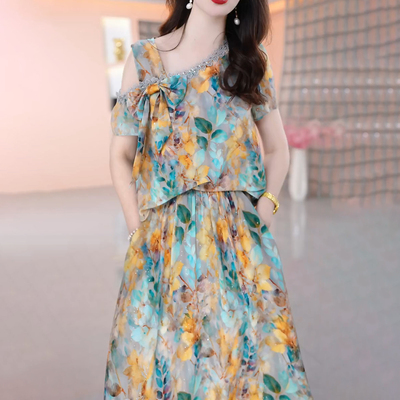连衣裙2025新款女夏秋十三行今年流行爆款气质名媛高级感两件套装