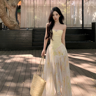 实拍DoggyQin蕾丝拼接印花吊带裙不规则开叉抹胸裙前短后长