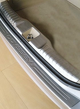 适用于09-14奥德赛后护板后备箱踏板RB3内置尾门槛后杠防撞装饰条