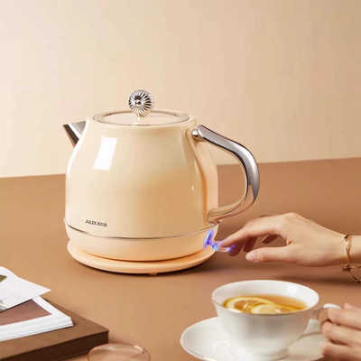 Electric Tea Kettle Water Boiler & Heater 1.5L Retro Classic